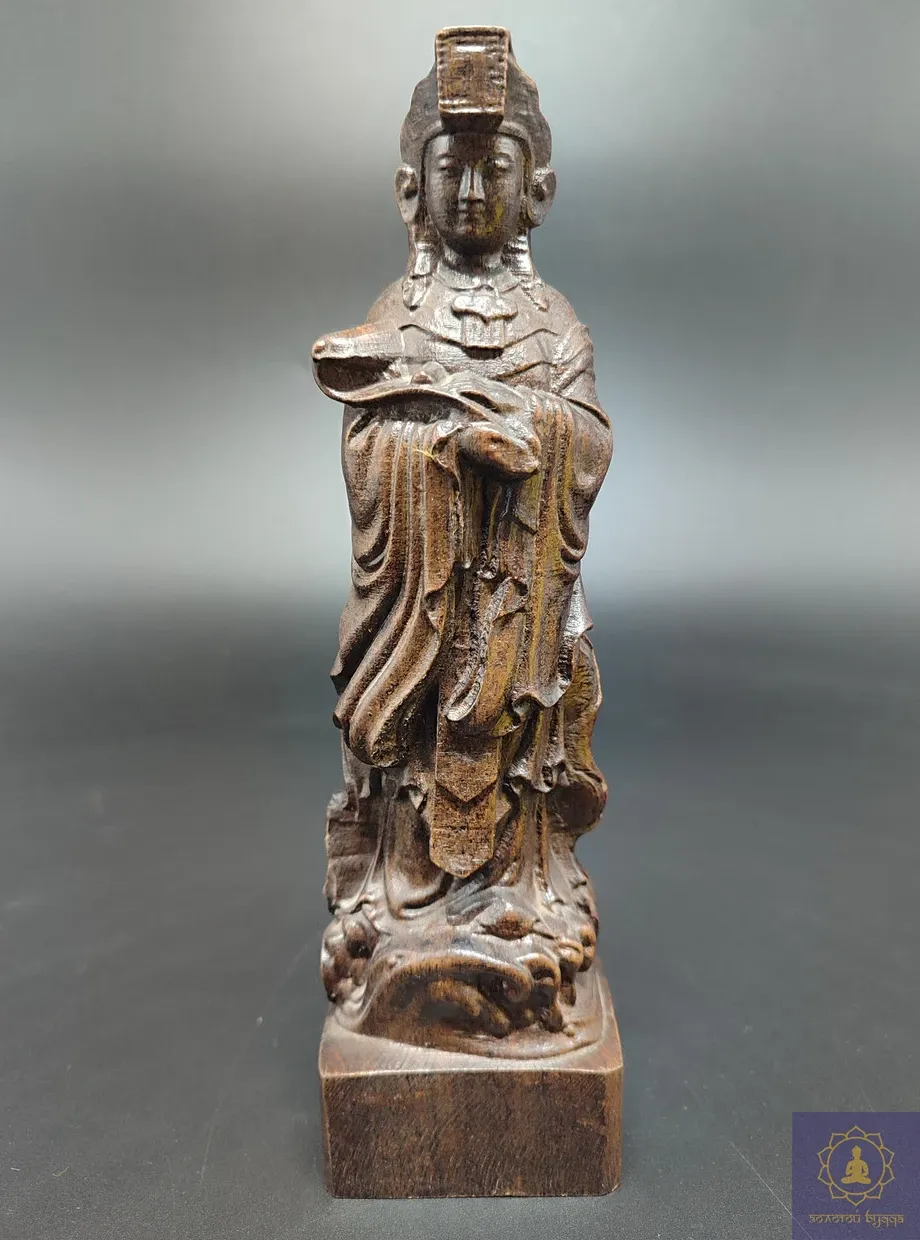 Мацзу - покровительница моряков. Рудракша - дерево.