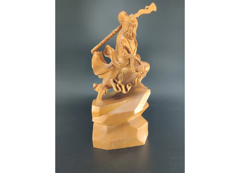 Бодхидхарма, Дамо сандаловое дерево.