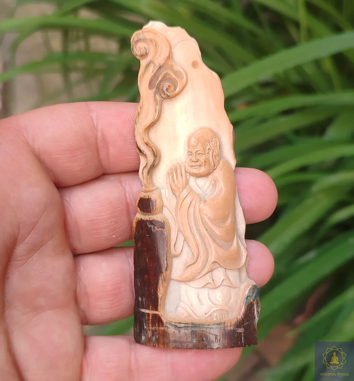 Статуэтка Монах - бивень мамонта