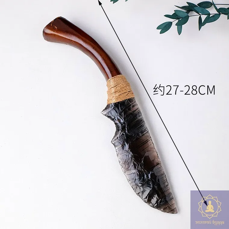 Магічний ніж із обсидіану