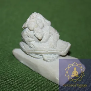 Статуэтка фигурка старца музыканта  Альмадегит \Алтай \