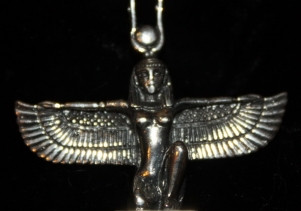 Амулеты из серебра