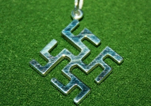 Амулеты из серебра