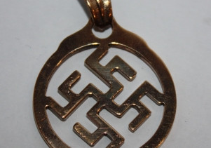 Амулеты из бронзы