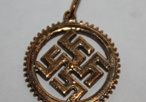 Амулеты из бронзы