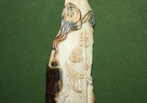 Фигурки, статуэтки из кости