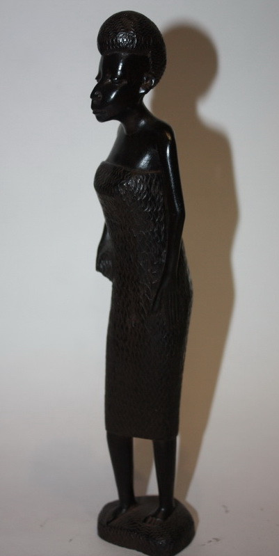 Фигурки, статуэтки из дерева