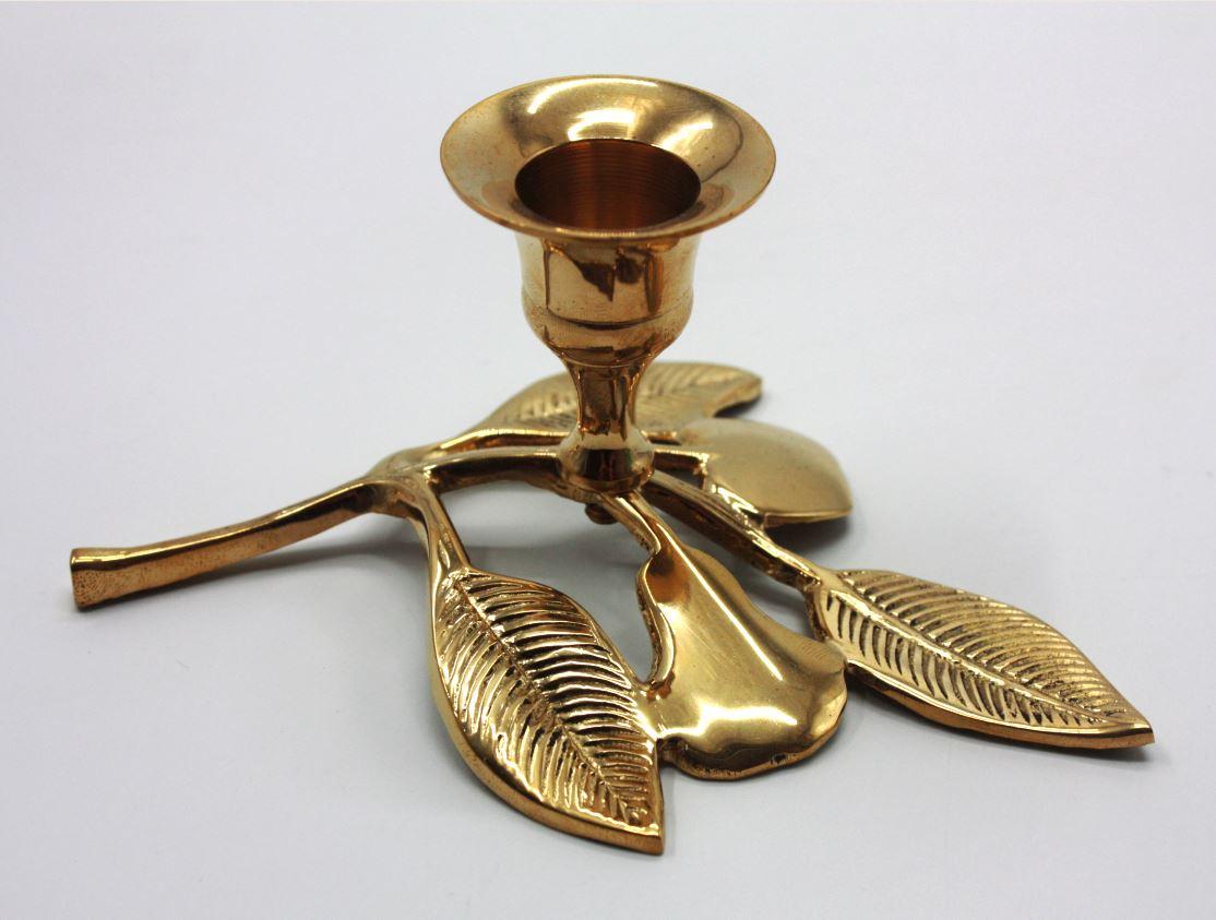 Свечи, Подсвечники