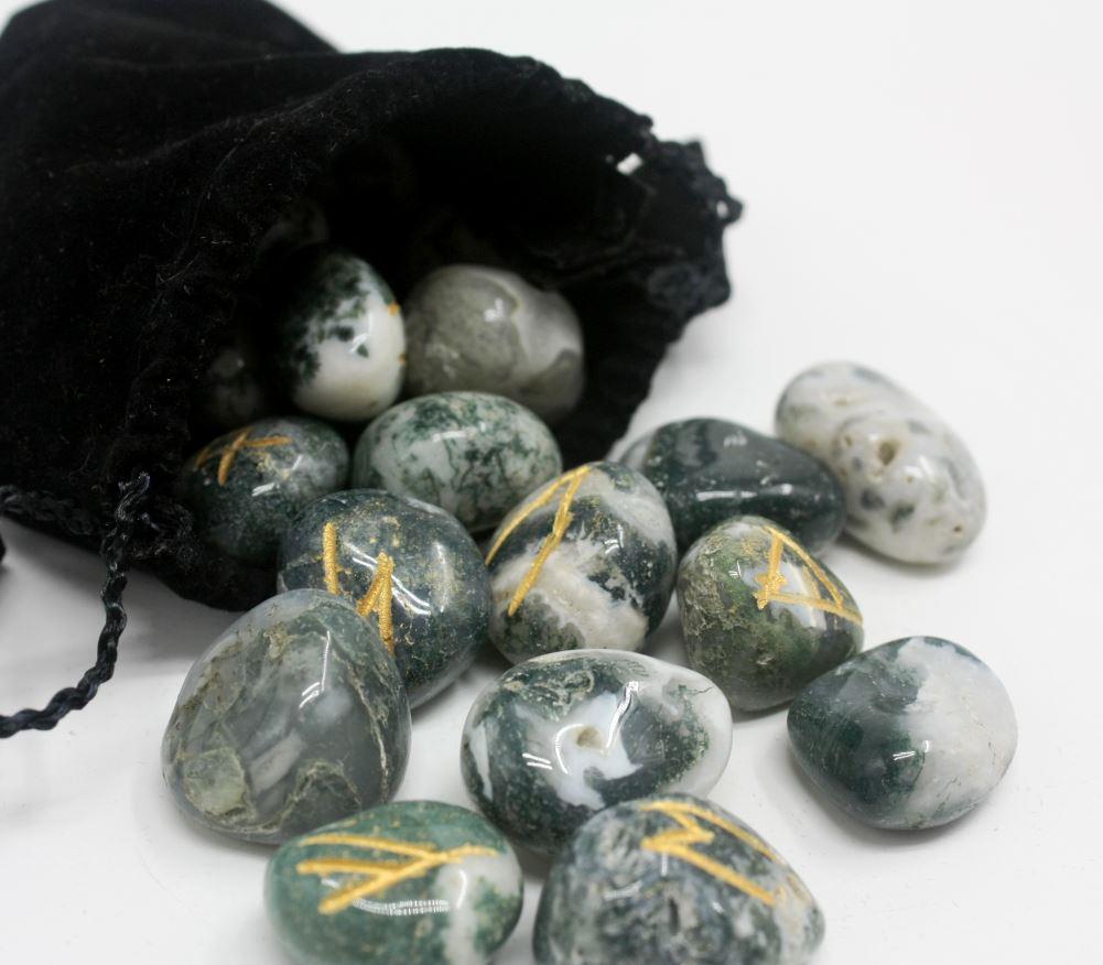 Гадальные руны