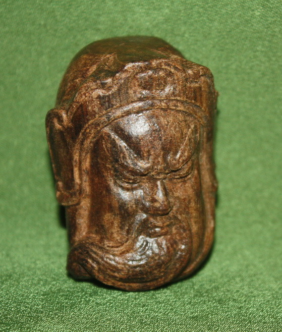 Фигурки, статуэтки из дерева