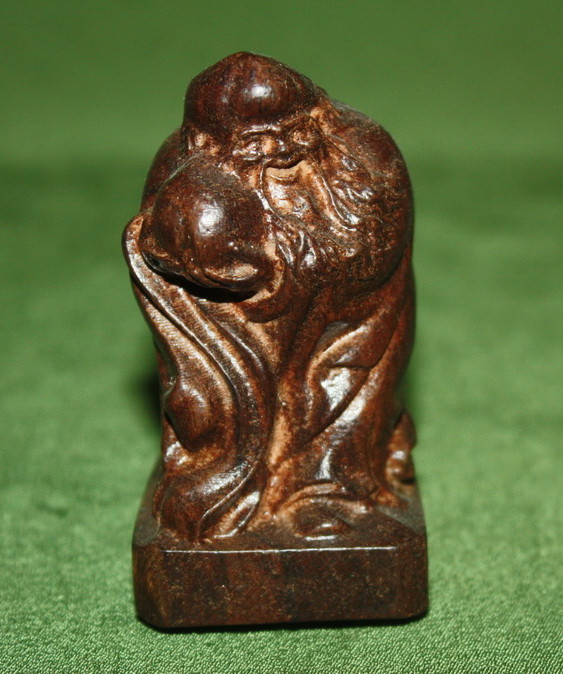 Фигурки, статуэтки из дерева