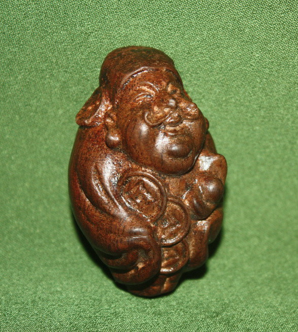 Фигурки, статуэтки из дерева