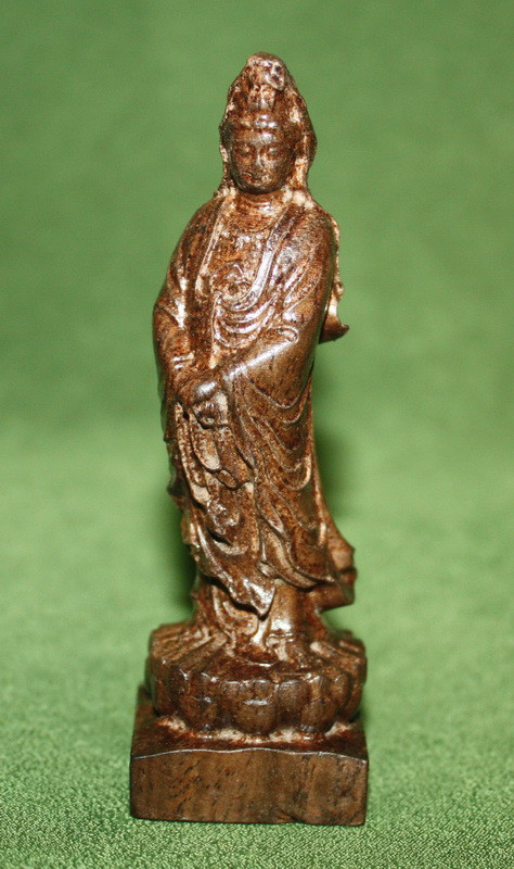 Фигурки, статуэтки из дерева