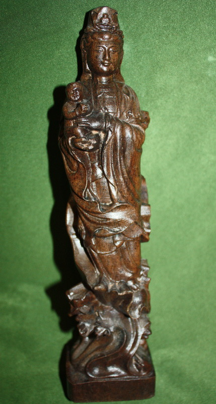 Фигурки, статуэтки из дерева