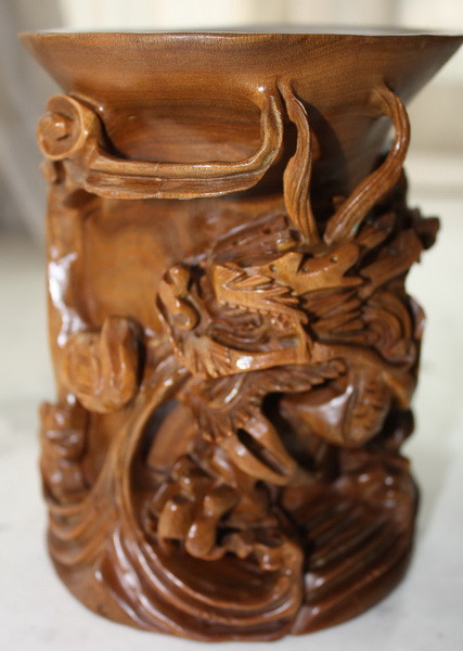 Фигурки, статуэтки из дерева