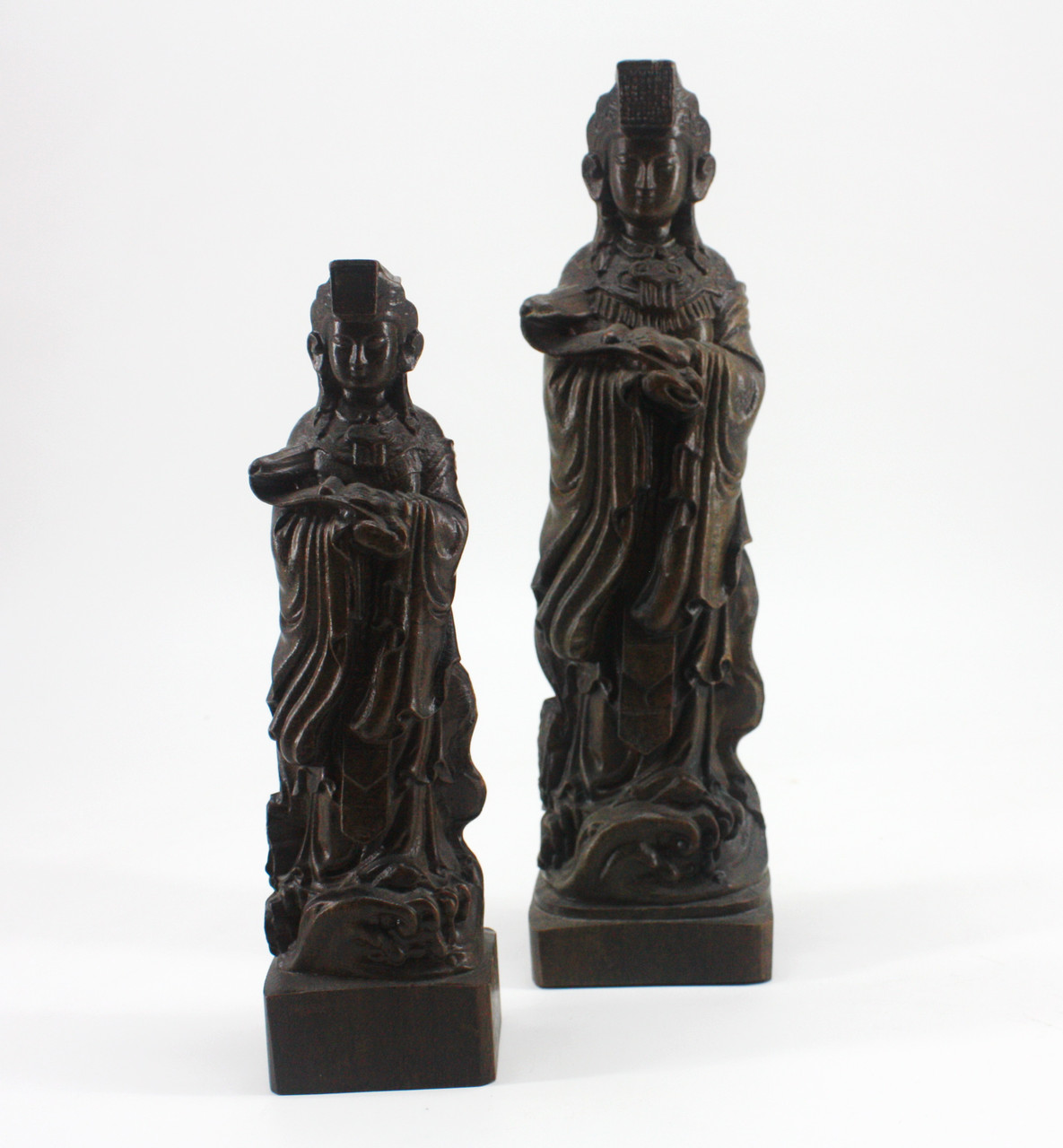 Фигурки, статуэтки из дерева