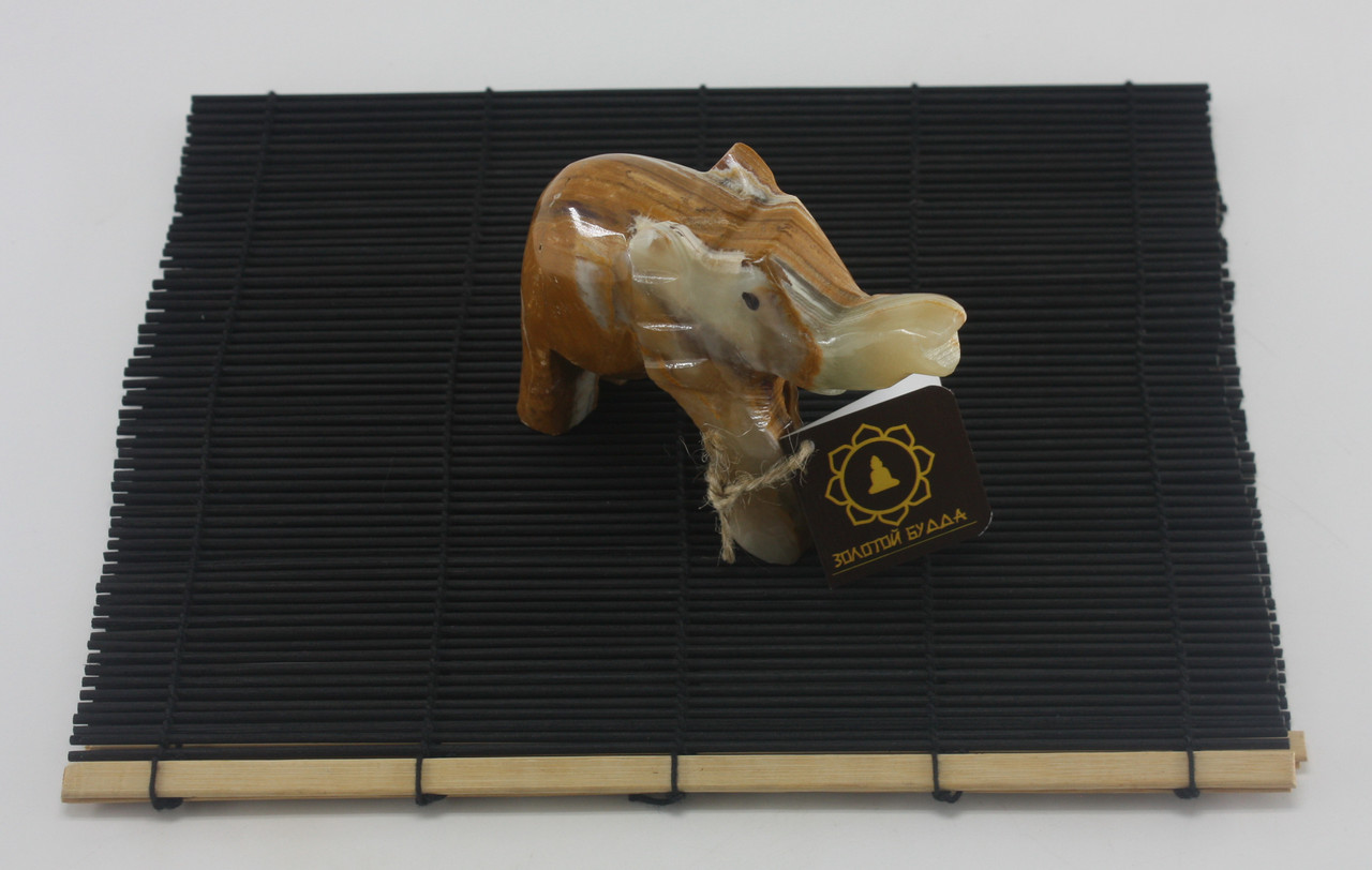 Фигурки, статуэтки из камня