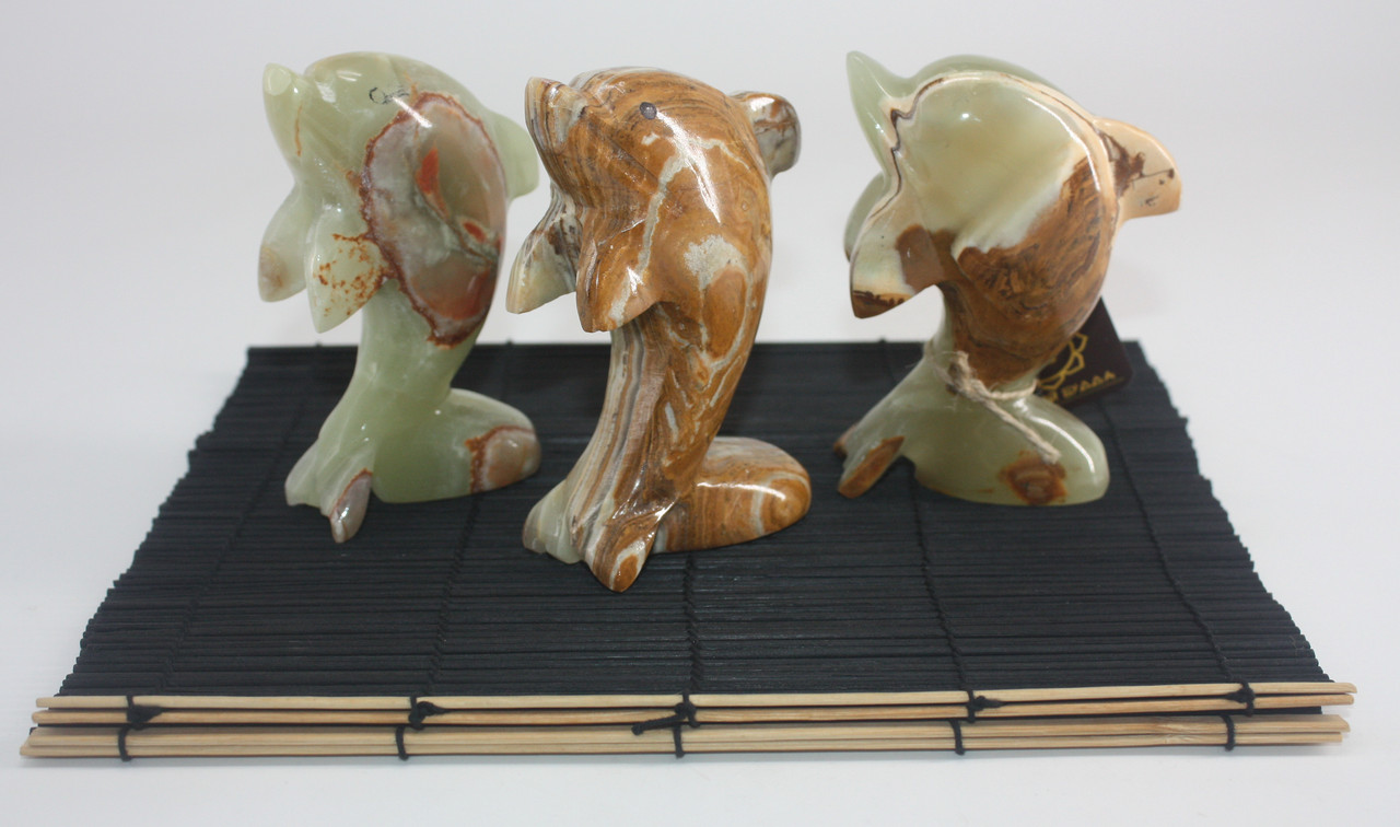 Фигурки, статуэтки из камня