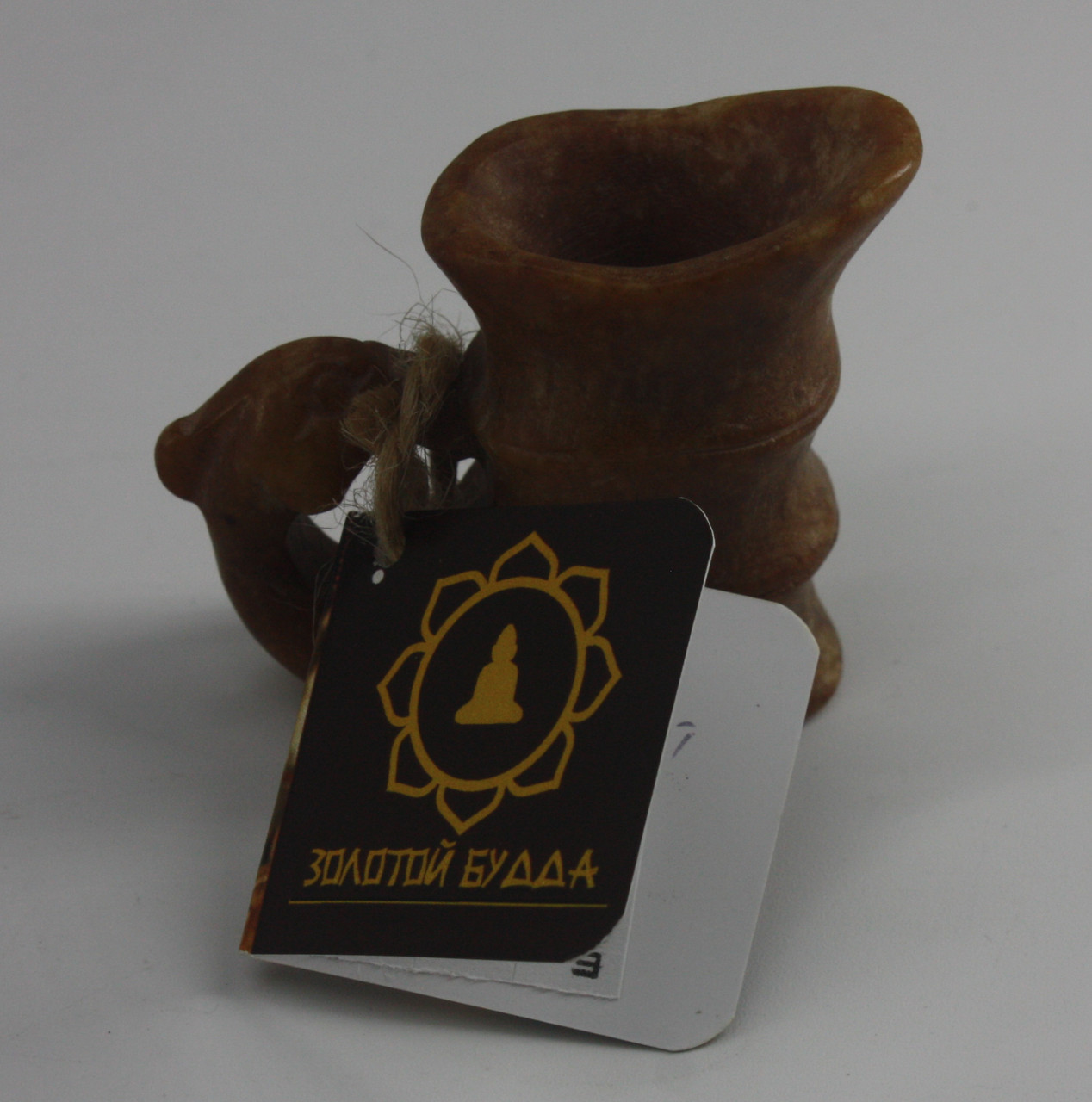 Фигурки, статуэтки из камня