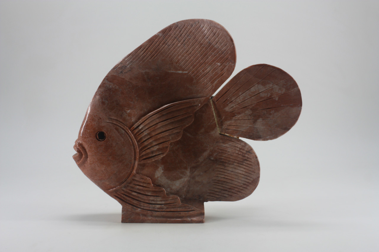 Фигурки, статуэтки из камня