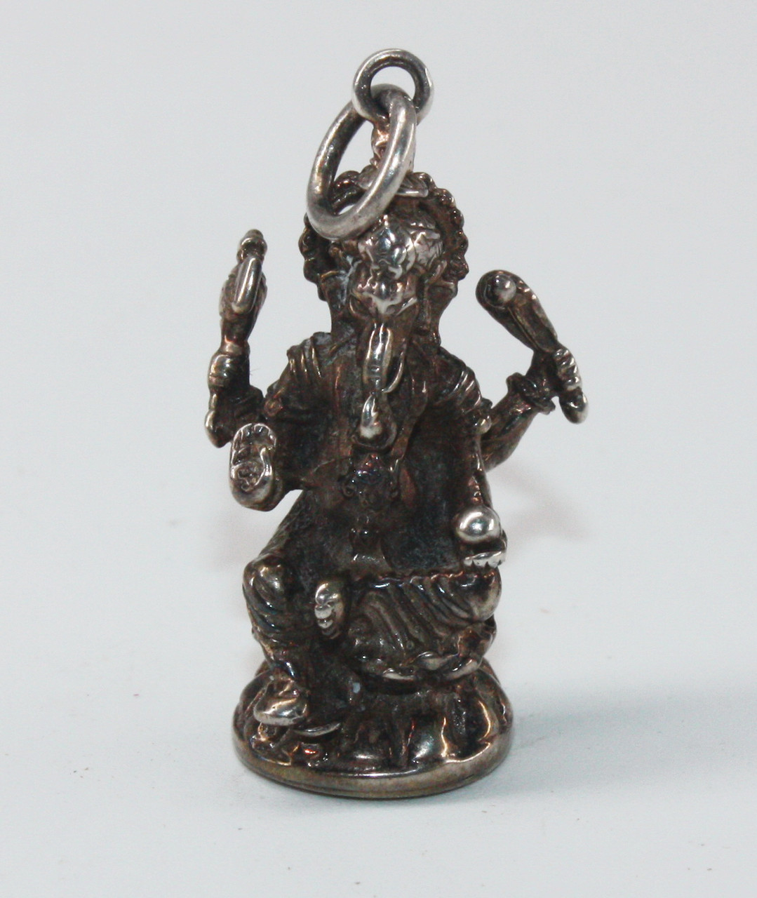 Амулеты из серебра