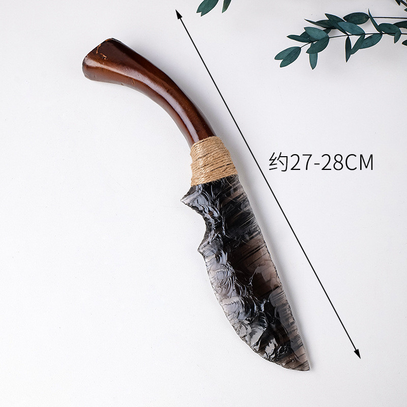 Магічний ніж із обсидіану